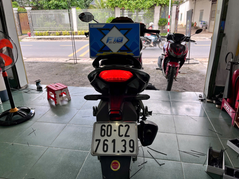Độ đèn nâng cấp ánh sáng Bi Gầm X-Light F10 2.0 Inch Moto cho xe  Winner X